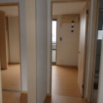 ■駐車場2台付き(並列) ■マックスバリュ吉敷店まで徒歩約2分 ■24時間生活見守り駆け付けサービス付き ナモワールB 2DK(1階角部屋) ■都市ガス給湯 画像7 ■駐車場2台付き(並列) ■マックスバリュ吉敷店まで徒歩約2分 ■24時間生活見守り駆け付けサービス付き ナモワールB 2DK(1階角部屋) ■都市ガス給湯 画像7