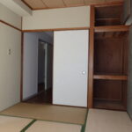 ■山口駅より徒歩4分　■ペット(ネコも)可　■敷金0&礼金0　住宅生協第10ビル　■広い3LDK　■3階エレベーター付き　■都市ガス給湯　■駐車場は無し　■24時間生活見守り駆け付けサービス付き 画像17