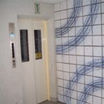 ■山口駅より徒歩約4分　■ペット(ネコも)可　住宅生協第10ビル　■広い2LDK　■4階エレベーター付き　■都市ガス給湯　■駐車場は無し　■24時間生活見守り駆け付けサービス付き 画像3