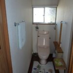 ■仁保中郷中古住宅400万円　■現況有姿渡し(売主の契約不適合責任免除の特約契約が条件です！)　■平屋2棟(母屋4DK＆離れ2DK)　■道の駅仁保の郷より徒歩約11分 画像9