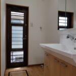 (お引き渡し済み)矢原②　内外装フルリノベーション済み中古住宅　4LDK　1,680万円　車3台(並列)～4台(縦列含む)可＆新品エアコン3台付き　※自社物件 画像13