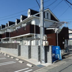 ★ロフト4帖&家電3点付き ■敷金0(禁煙者の場合)&礼金0 ■24時間生活見守り駆け付けサービス付き ■生活保護受給者も対応 ■商店街も近く ロマネスク泉(1階) ■都市ガス給湯 ★ロフト4帖&家電3点付き ■敷金0(禁煙者の場合)&礼金0 ■24時間生活見守り駆け付けサービス付き ■生活保護受給者も対応 ■商店街も近く ロマネスク泉(1階) ■都市ガス給湯