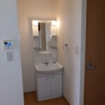 ★家賃1ヶ月無料キャンペーン中！＆保証会社の初回保証料も期間限定大家様負担！　★山口駅まで徒歩6分＆セブンイレブンまで徒歩1分&ファミリーマートまで徒歩2分　■敷金0&礼金0！　■ペット可(ネコも可)　ウェルヴィラ東山(広々10帖1階角部屋)　■24時間生活見守り駆け付けサービス付き 画像8